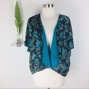 NY Collection Pretty Oversized Floral Open Top (M)